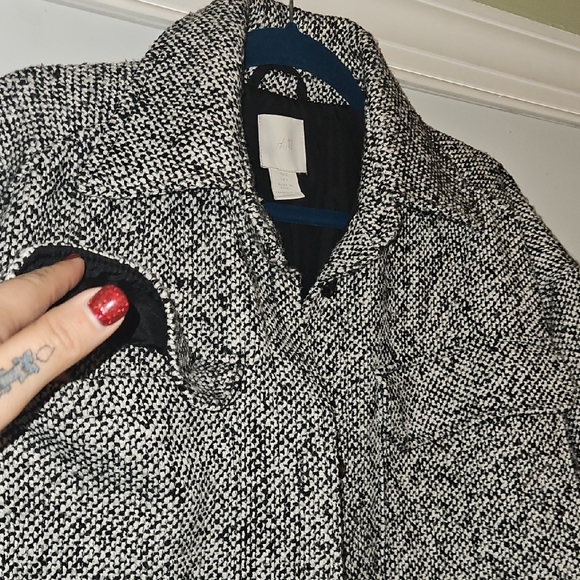 H&M Men's Black and Gray Textured Shirt Jacket - Picture 3 of 9